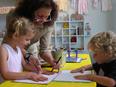 lollietwinshandprints1